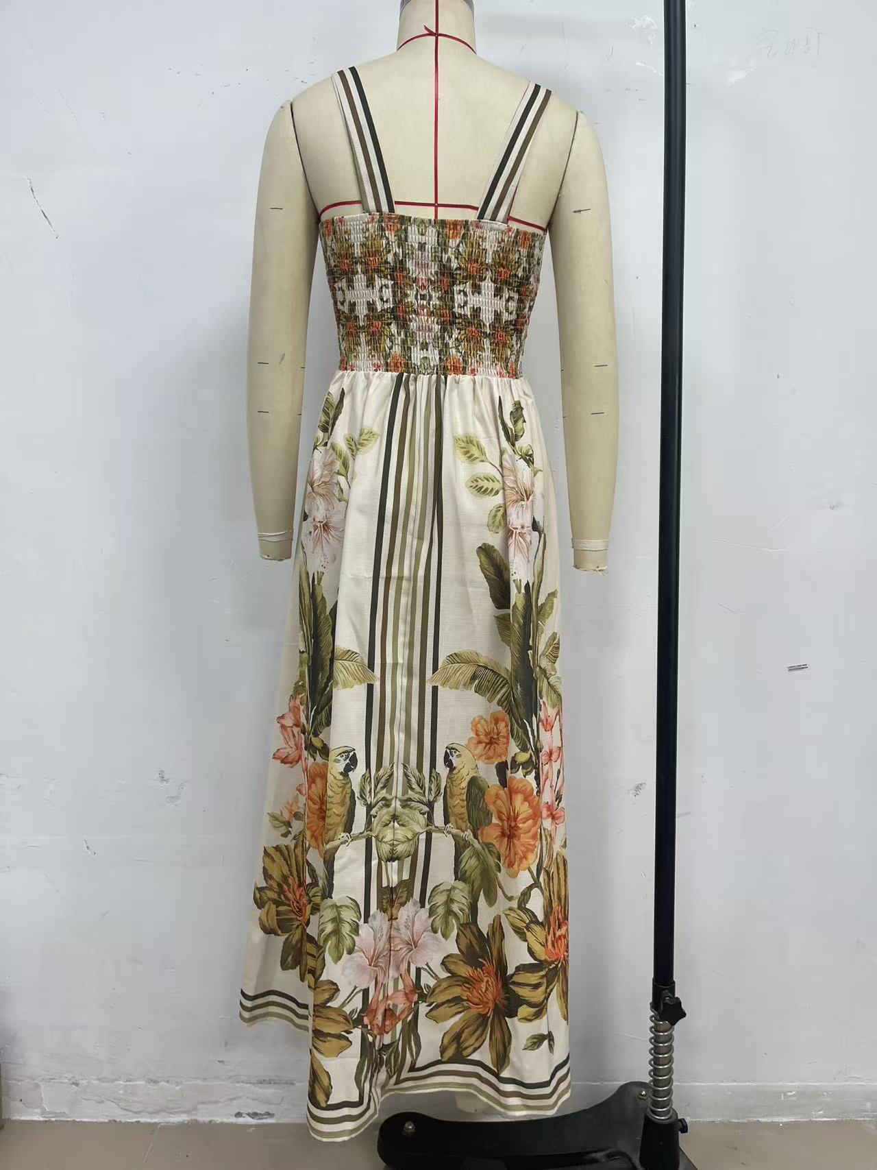 V-Neck Printed Dress for Summer Casual Wear