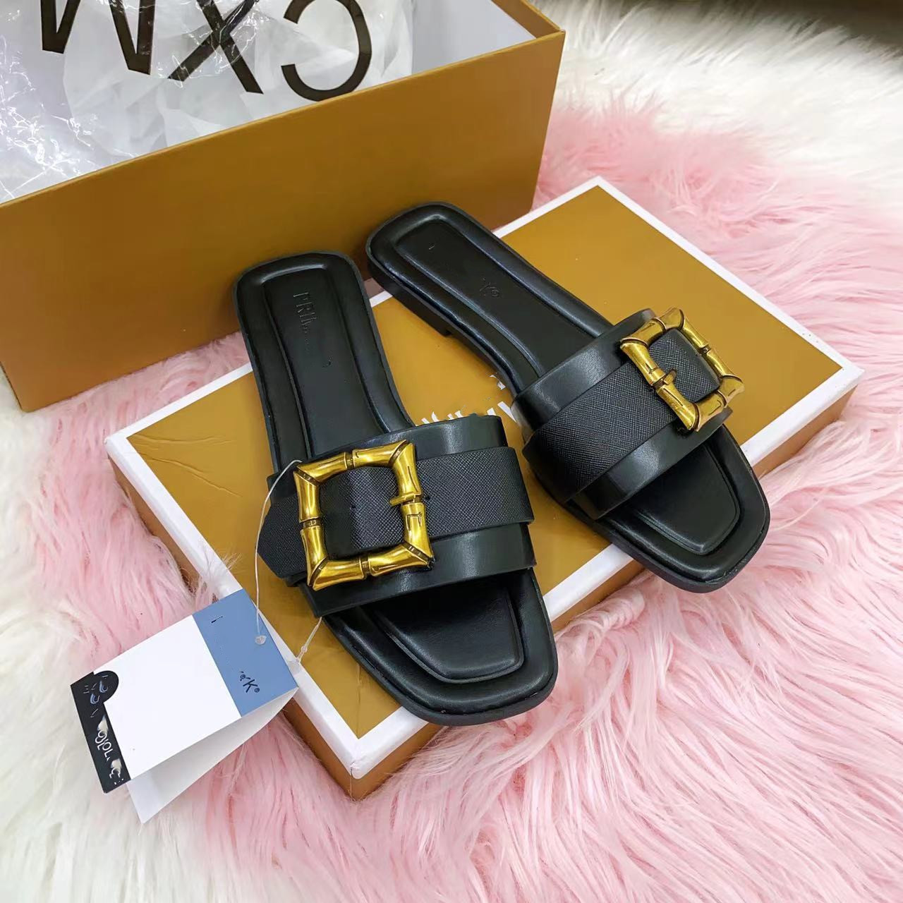 Flat Slide Sandals for Casual Summer Days