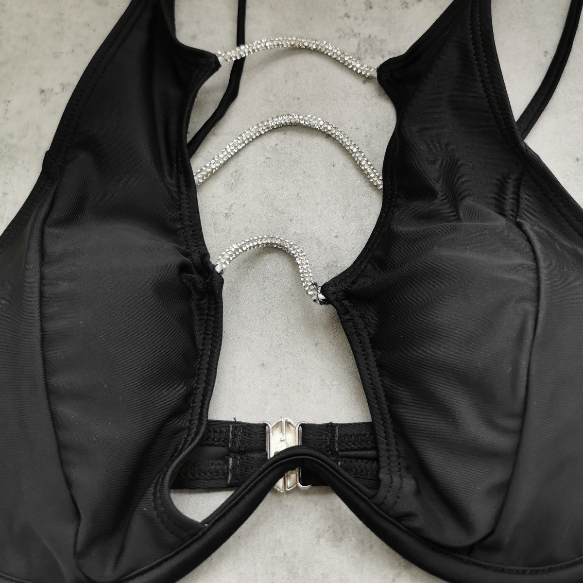 Black Chain Hollow-Out Two-Piece Bikini for Summer Swimwear
