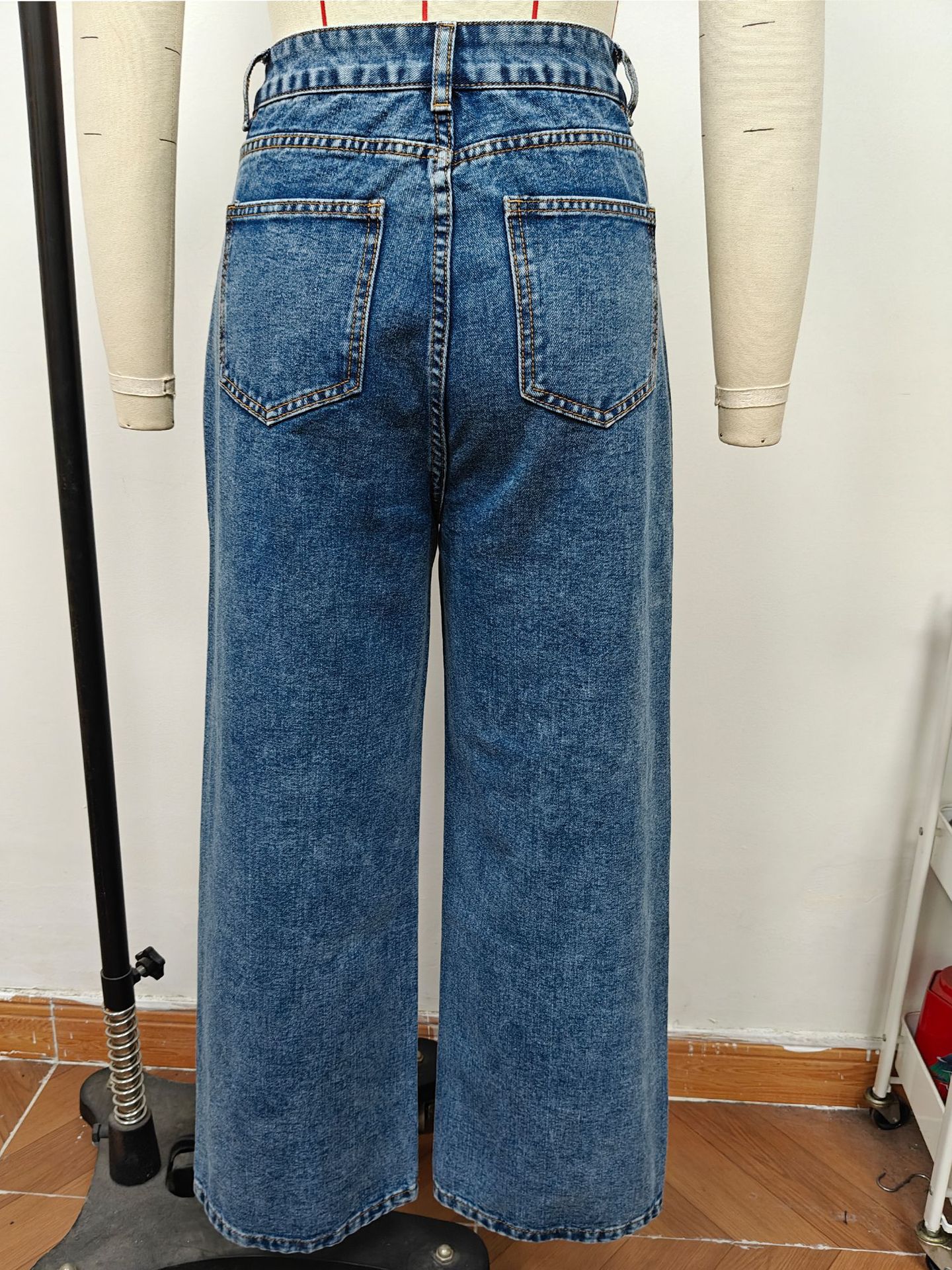 Beaded Denim Straight Leg Jeans for Casual Streetwear