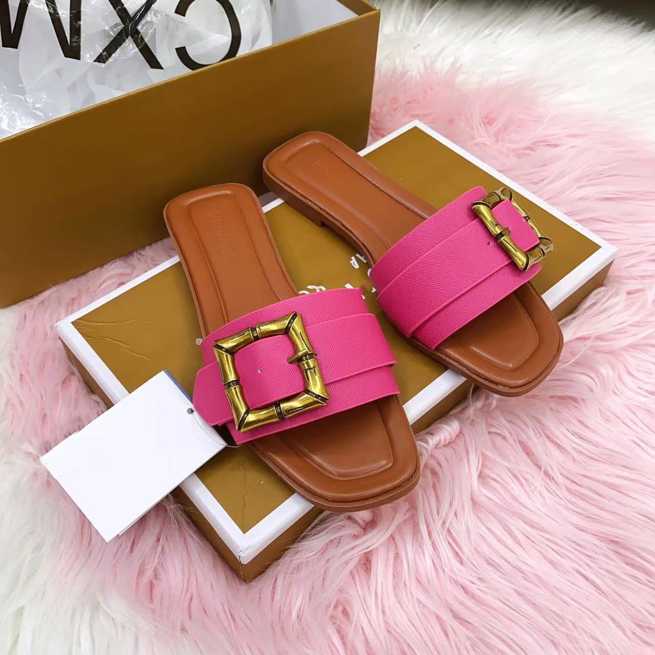 Flat Slide Sandals for Casual Summer Days