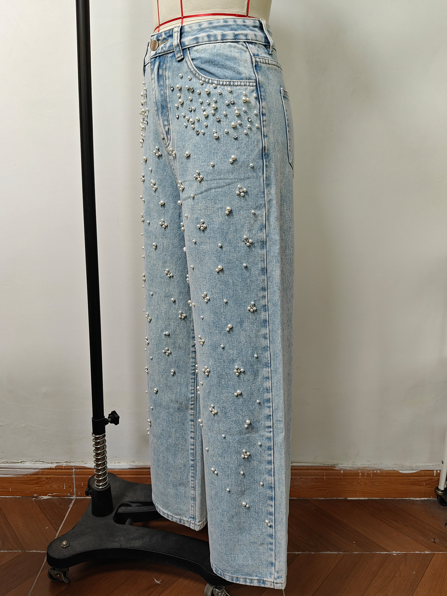 Beaded Denim Straight Leg Jeans for Casual Streetwear
