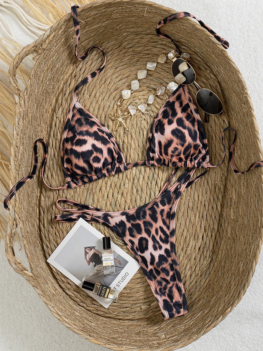 Leopard Print Two-Piece Bikini Swimsuit for Beachwear