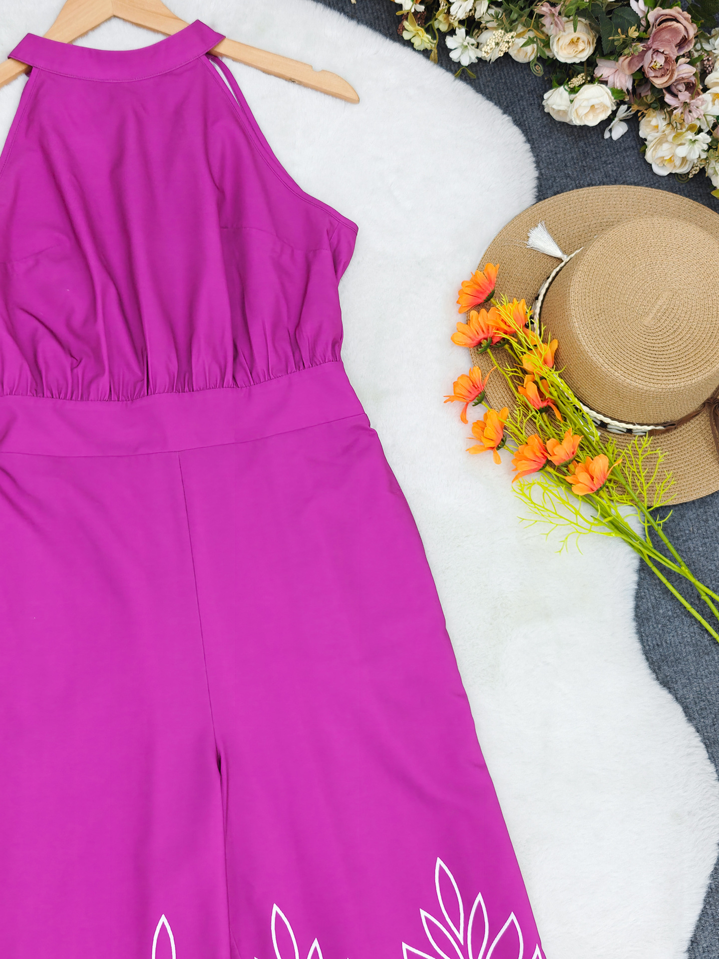 Sleeveless Halter Neck Lace-Up Jumpsuit for Holiday Parties
