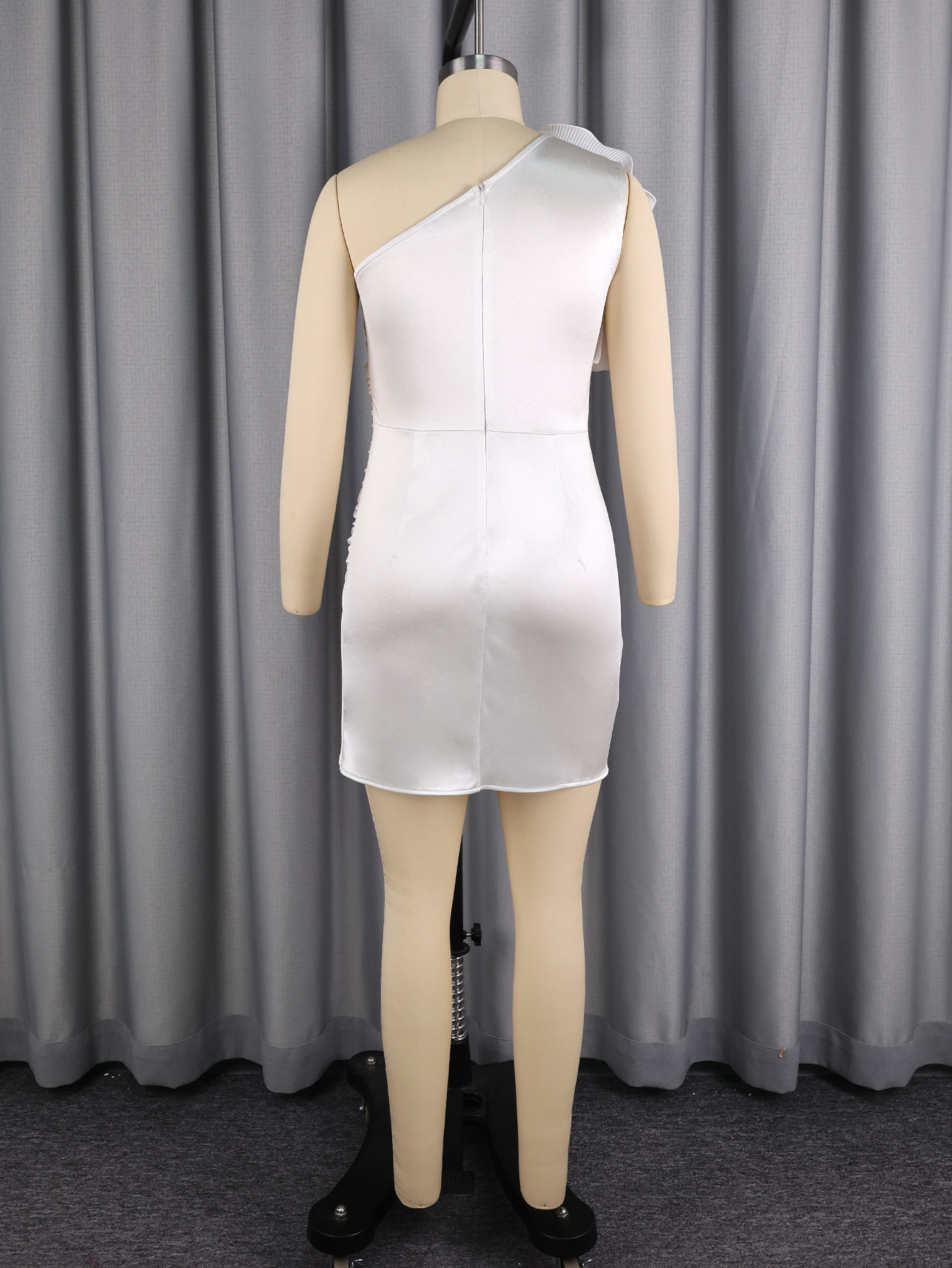 Slash Shoulder White Bodycon Dress for Party Wear