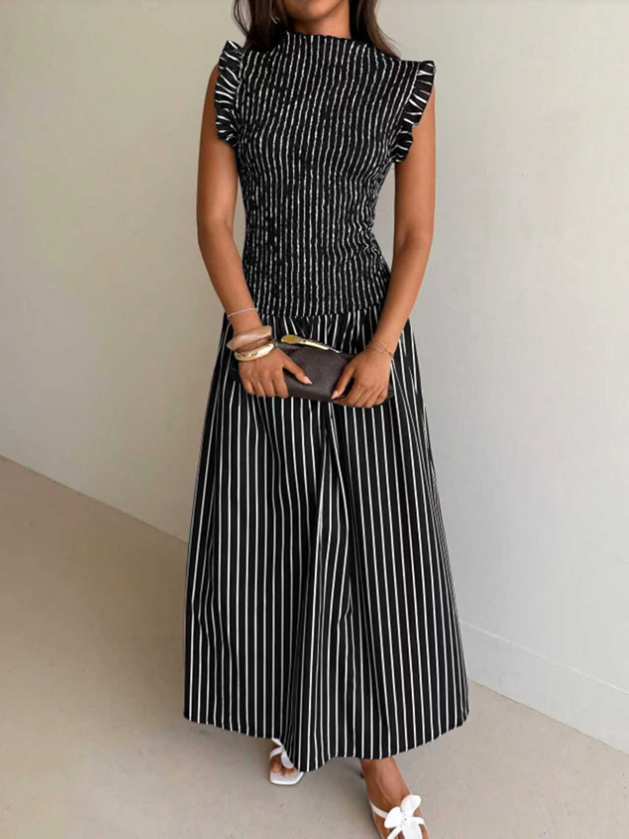 Striped Sleeveless Maxi Dress for Beach Holidays