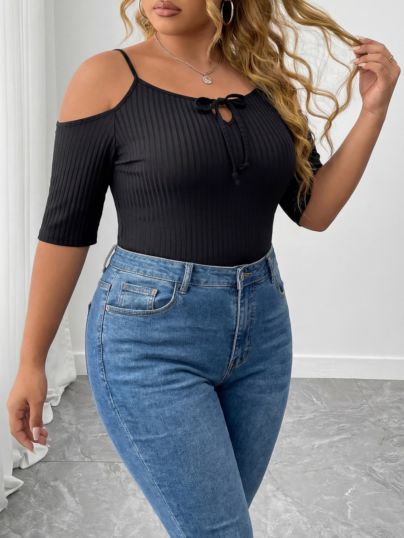 Plus Size Ribbed Elastic Off-Shoulder Bodysuit