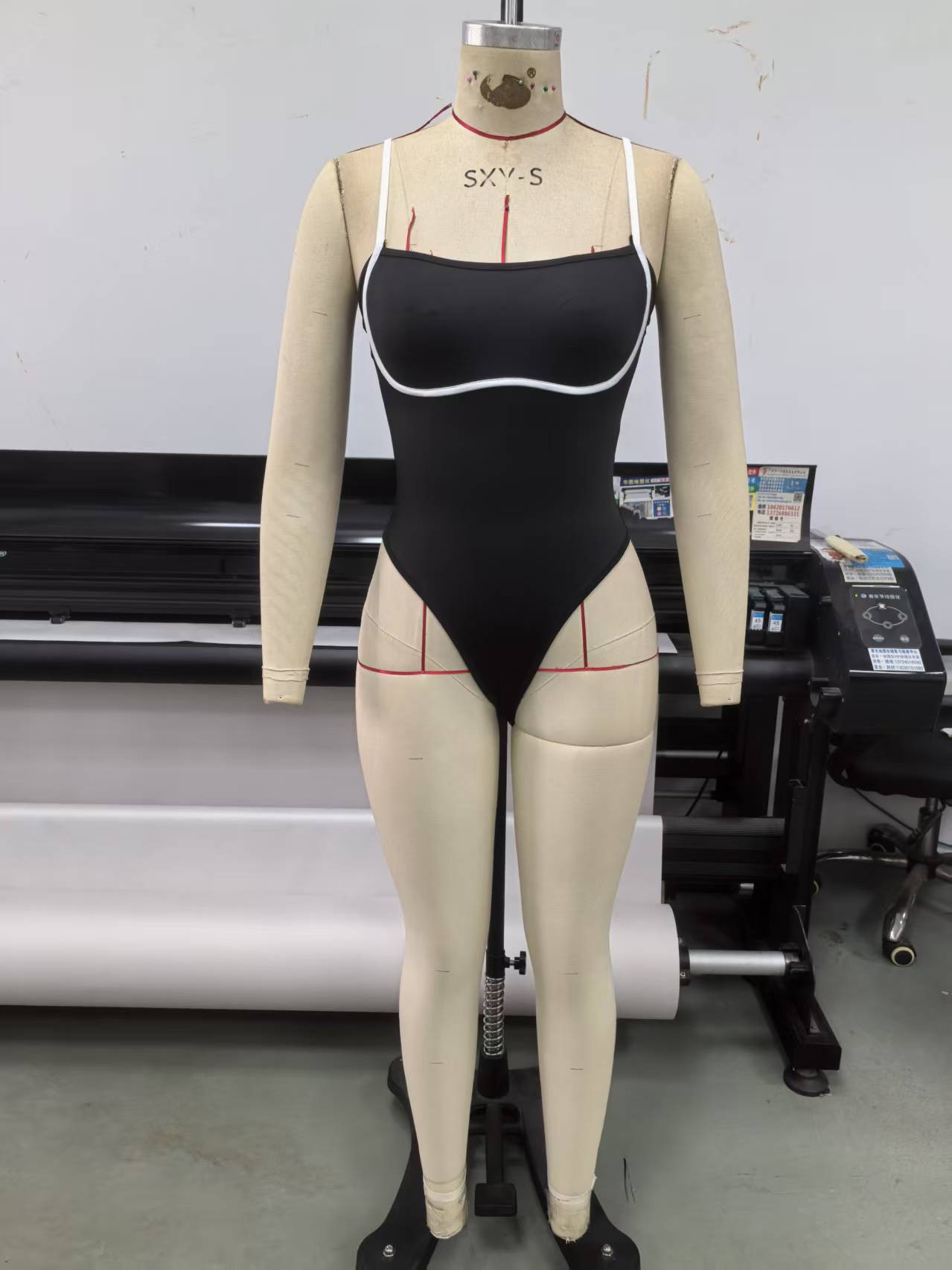 Solid Low Back Strap One-Piece Swimsuit for Beachwear