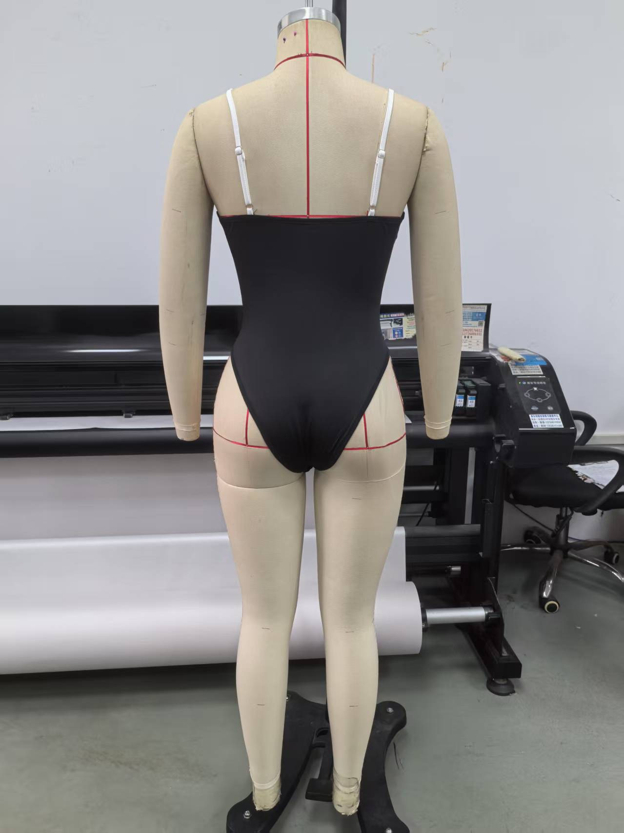 Solid Low Back Strap One-Piece Swimsuit for Beachwear