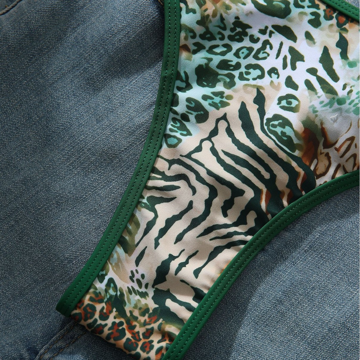 Green Leopard Print Slim Fit Two-Piece Bikini Swimsuit