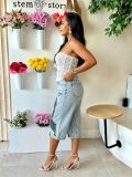 Women Graffiti Printed Denim Capri Pants
