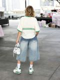 Women Casual Gradient Washed Crinkled Whisker Denim Shorts