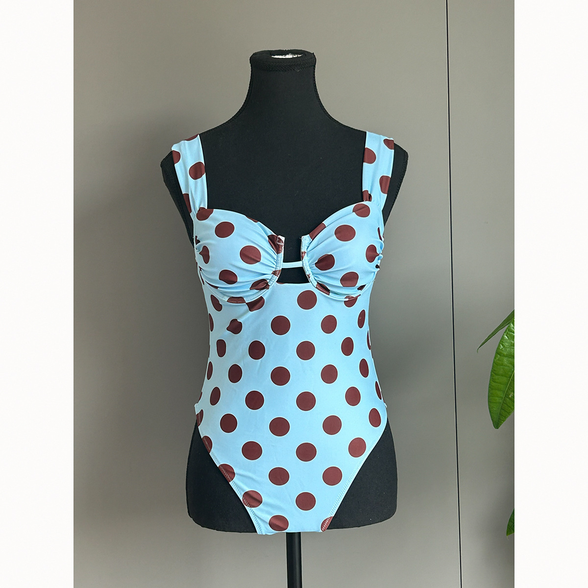 Polka Dot One-Piece Swimsuit for Beachwear