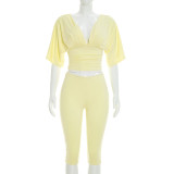 Women Solid Color V-Neck Ruffled Short Sleeve Top Tight Fitting Capri Pants Two-Piece Set