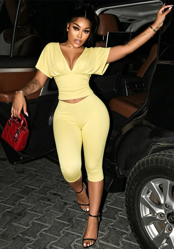 Women Solid Color V-Neck Ruffled Short Sleeve Top Tight Fitting Capri Pants Two-Piece Set