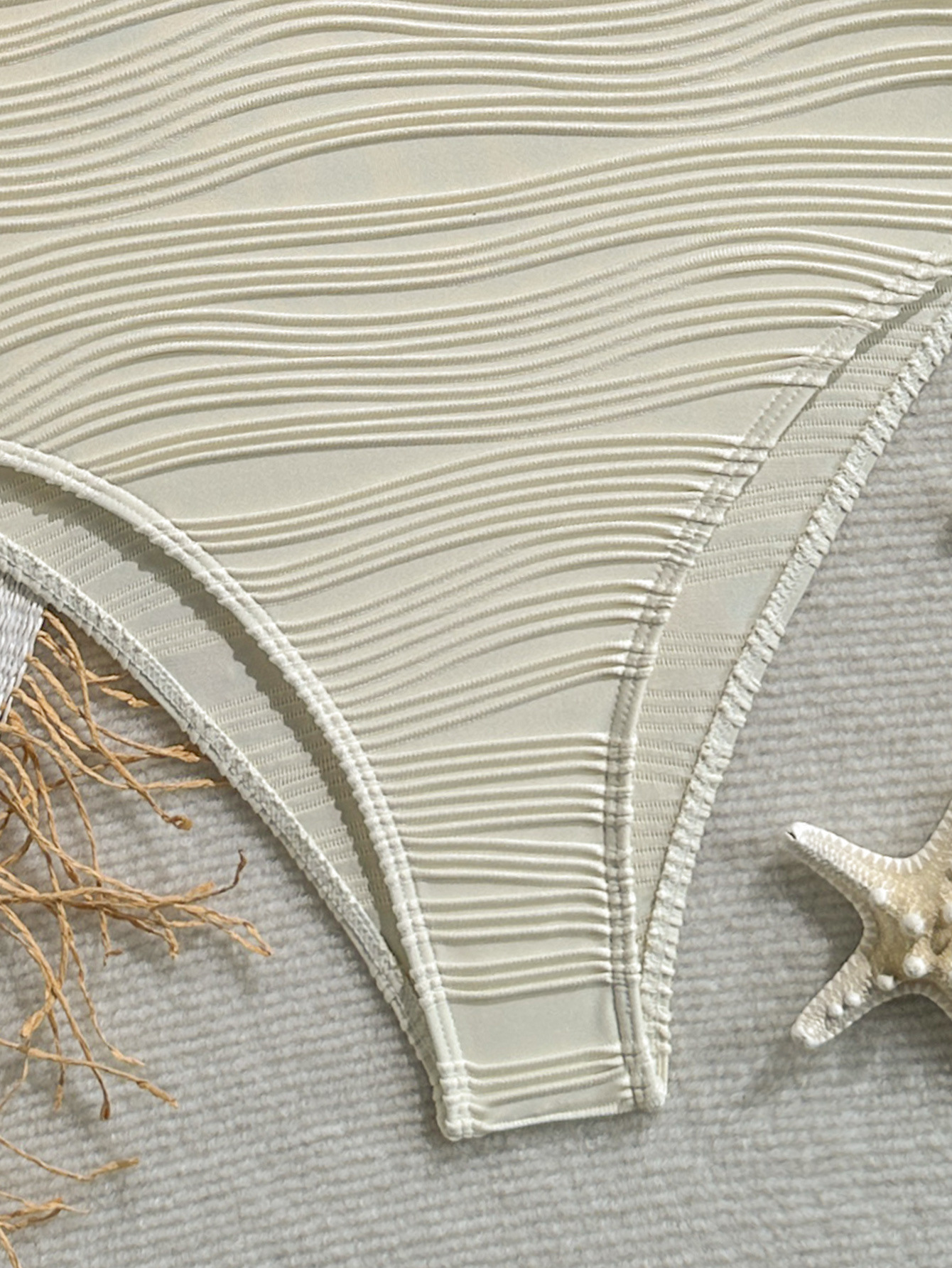 Wave Pattern Shell Beaded One-Piece Swimsuit for Beachwear