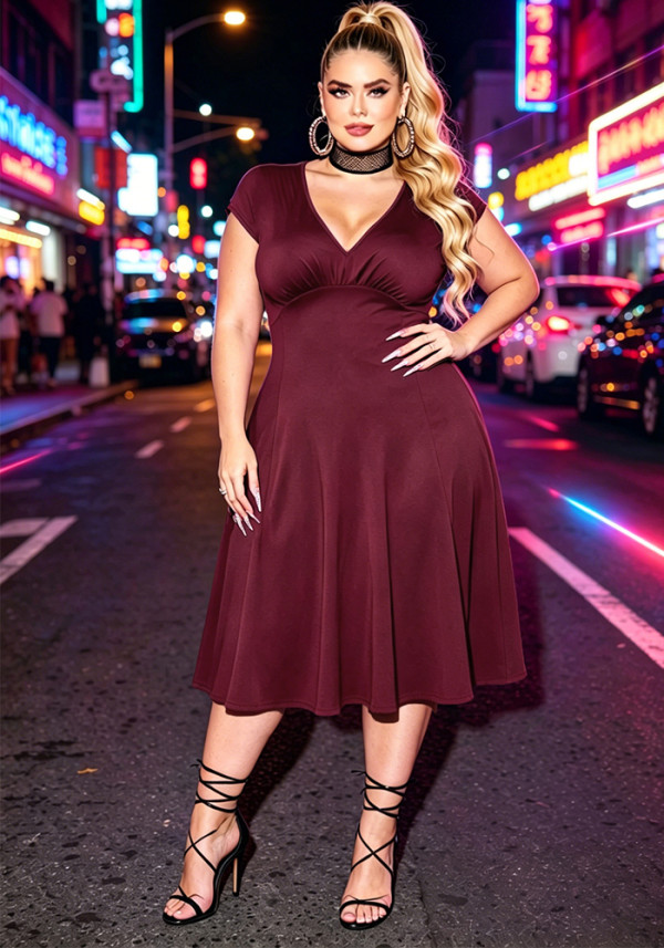 Plus Women V-neck pleated dress