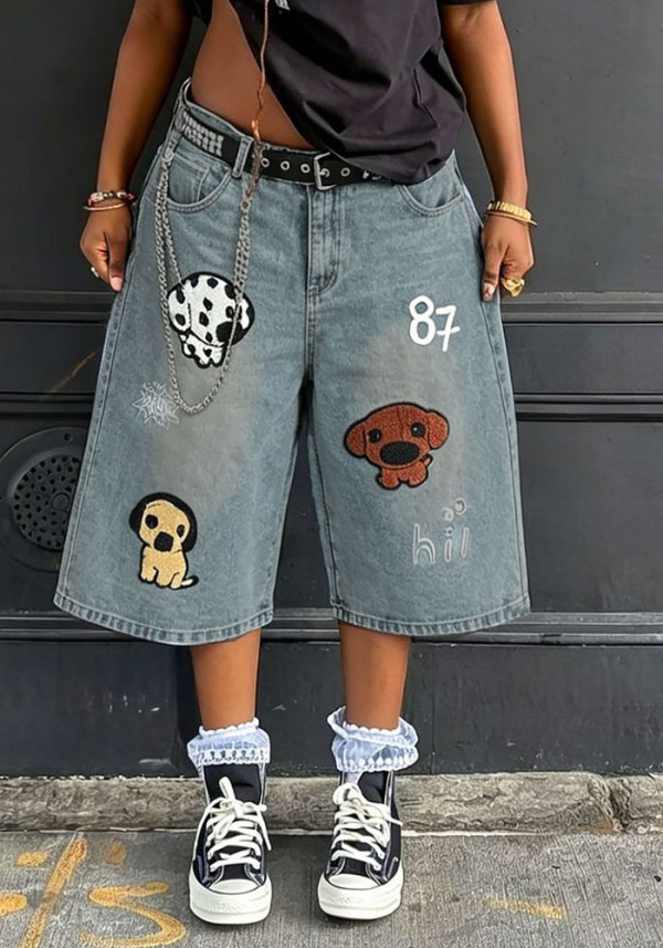 Women's Flocking Embroidered Puppy Capri Denim Shorts