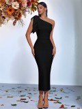 Women Solid Elegant and sophisticated one-shoulder evening ball dress