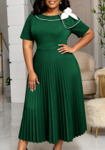 Plus Size Women Dark Green Pleated Round Neck Color Contrast Bow Short Sleeve Dress Plus Size Women Dark Green Pleated Round Neck Color Contrast Bow Short Sleeve Dress