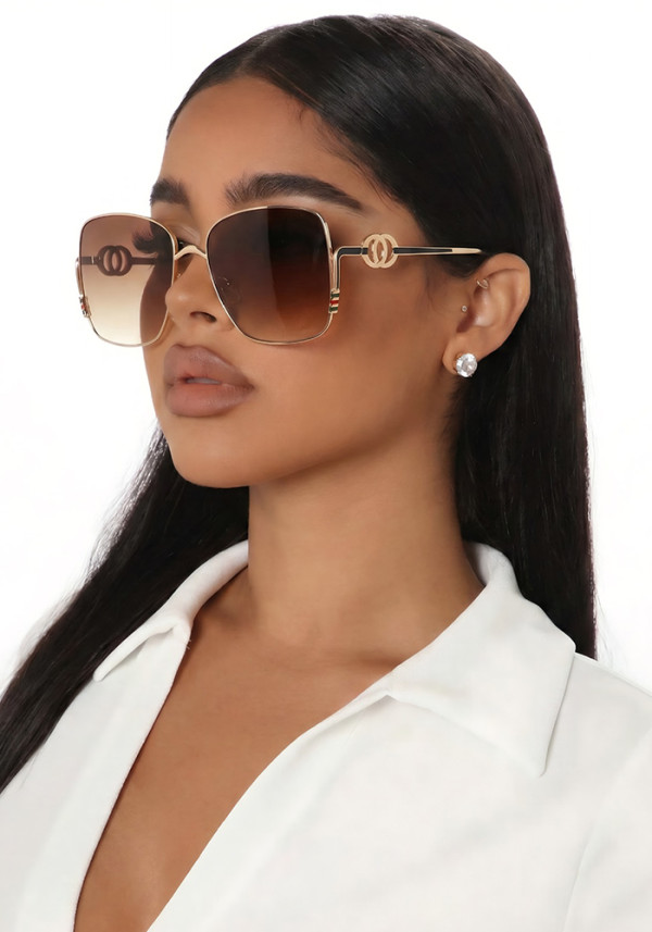 Women Gradient Tea‑Tone Square Oversized Frame Sunglasses