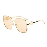 Women Gradient Tea‑Tone Square Oversized Frame Sunglasses
