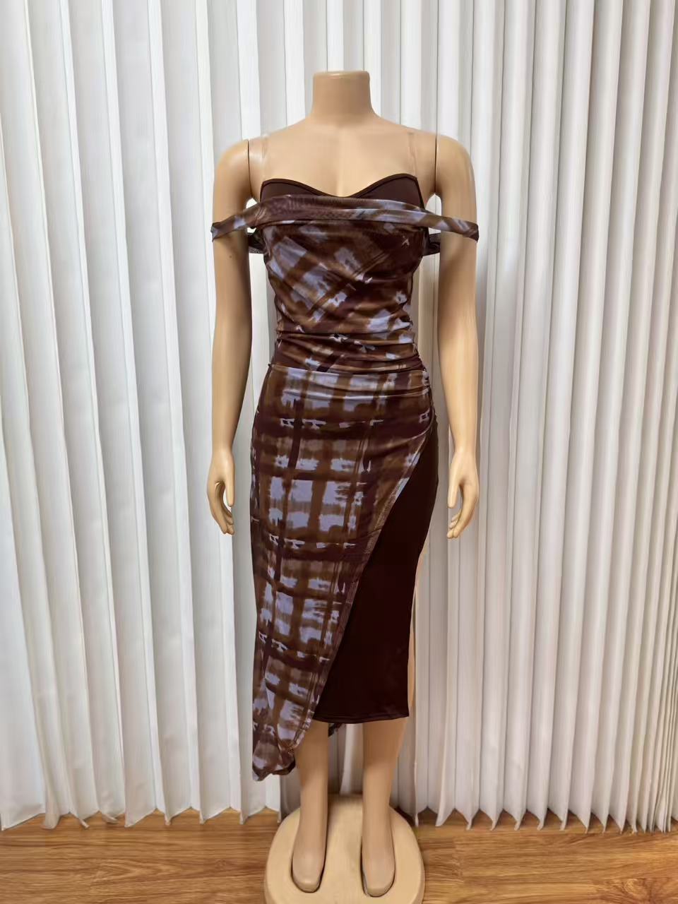 Plaid Off-Shoulder Backless Maxi Dress for Summer