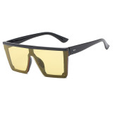 Women purple oversized fitted sunglasses