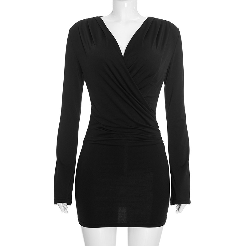 V-Neck Pleated Bodycon Dress for Autumn Evening Wear