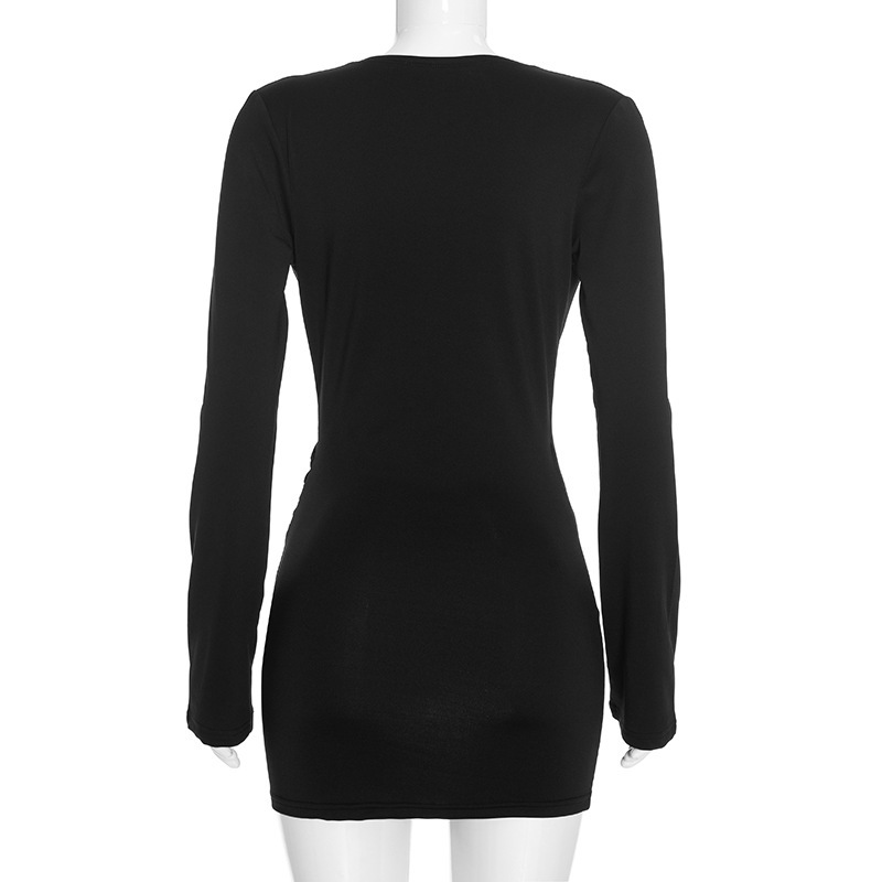 V-Neck Pleated Bodycon Dress for Autumn Evening Wear