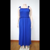 Ruffled, sexy and form-fitting halter dress in large size