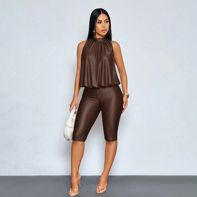 Solid Button-Down Sleeveless Grunge Capri Jumpsuit for Autumn