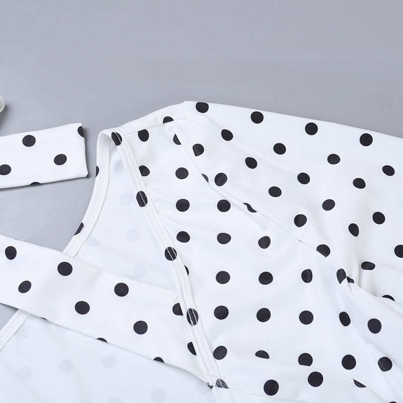 Polka Dot Halter V-Neck Top for Casual Wear