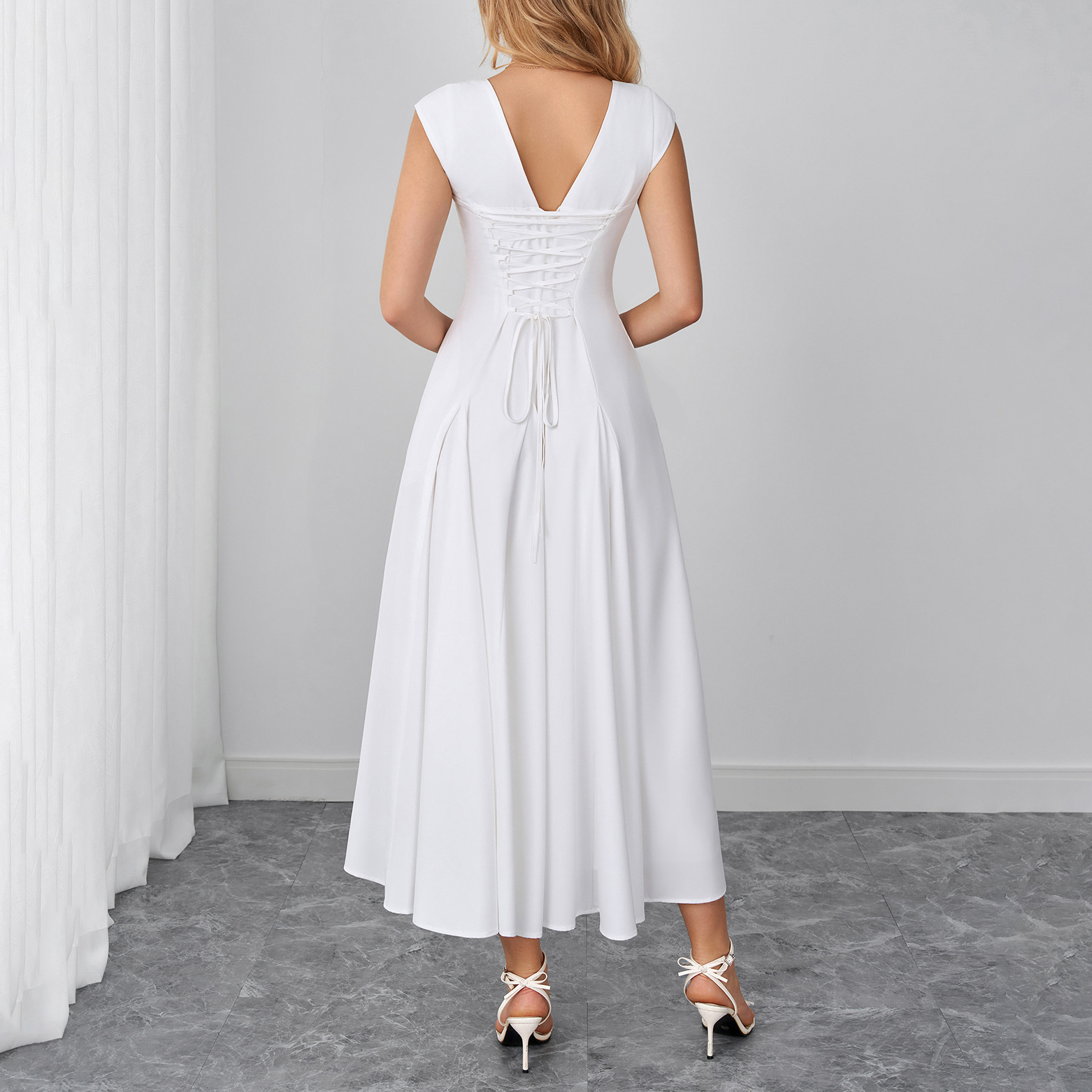 Backless Lace-Up Maxi Strap Dress for Evening Wear