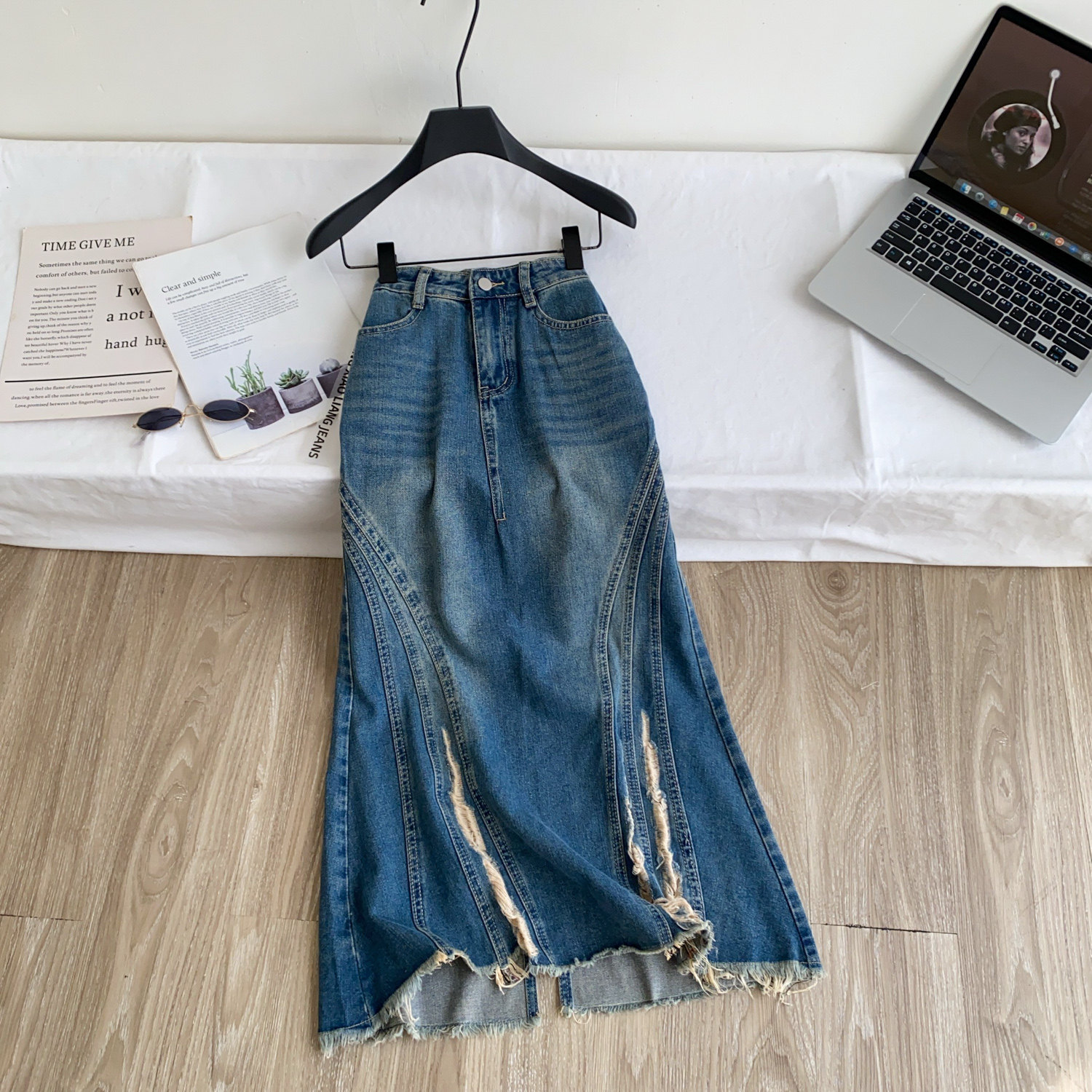 Raw-Edge Ripped Mermaid Denim Skirt for Summer Streetwear