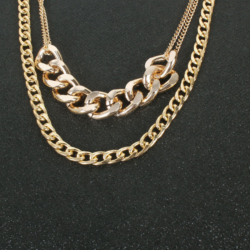 Retro Temperament Alloy Thick Chain Circle Necklace
