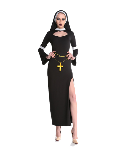 Halloween Role-Play A Nun's Costume