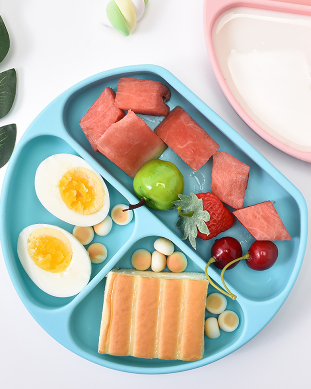 Silicone Baby Learn to Eat Training Dinner Plate Baby Child Suction Cup Integrated Tableware Food Supplement Bowl Spoon Set 