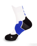 Men's Professional Running Basketball Middle Socks