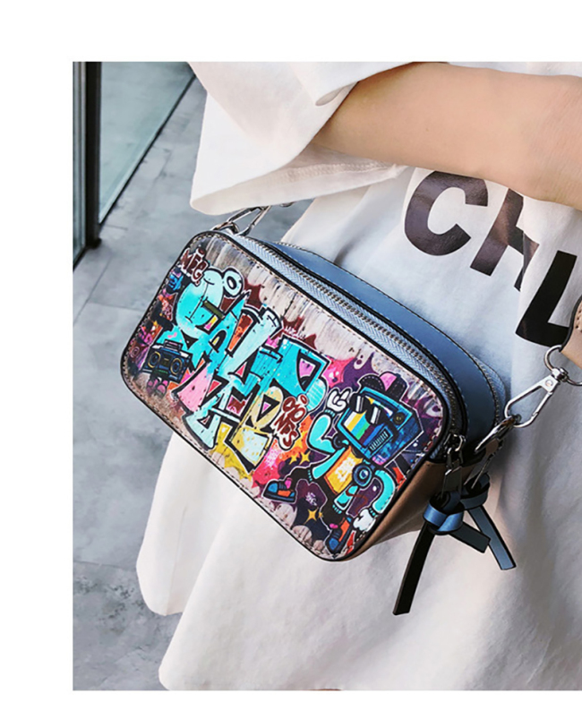 Graffiti Printed Women Fashion Small Purse Bag