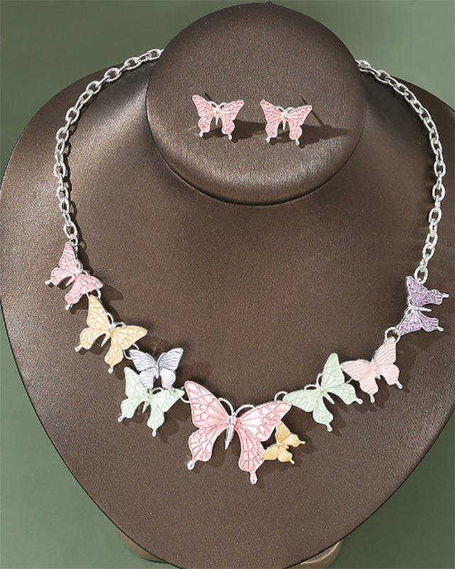 Cute Fashion Necklace Set