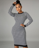 Long Sleeved Round Neck Back Hollow Print Slim Fit Dress S-L