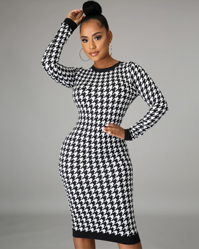 Long Sleeved Round Neck Back Hollow Print Slim Fit Dress S-L
