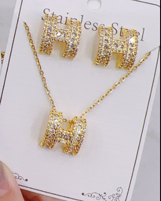 Stain Steel Wholesale Ladies Neckance and Earring Set for Gift