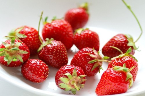 10 Professional Pack, 500 seeds / pack, Fragaria Garden Strawberry, Roman F1 Dark Red Strawberry Seeds