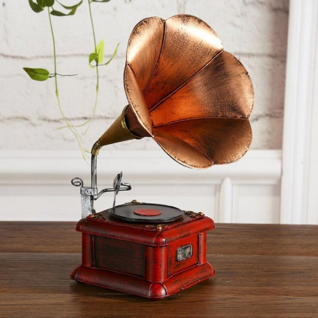 Classical 3D DIY Handmade Vintage Gramophone Model Phonograph Decoration Iron Material Music Machine Ornament Souvenir Gift 0.8k