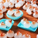 Simulated Vegetable: Glow-in-the-Dark Garlic Chives Resin Garlic Bulb Flat Night Light Accessory