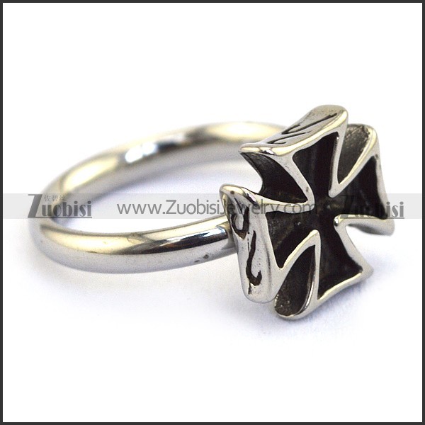 black malta cross ring r002086