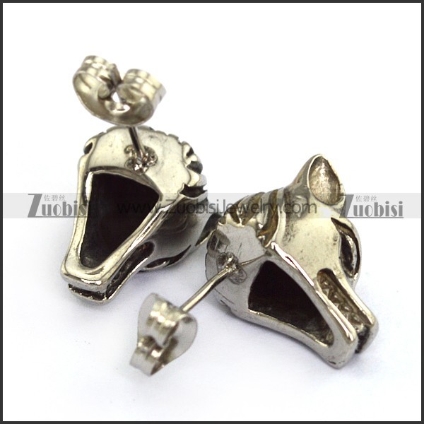Wolf Earring e001238