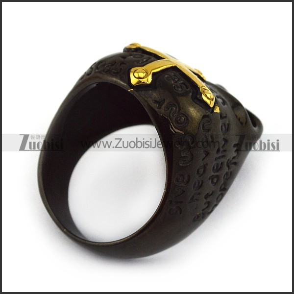 Gold Cross on the Forehead of Black Skull Ring r002954